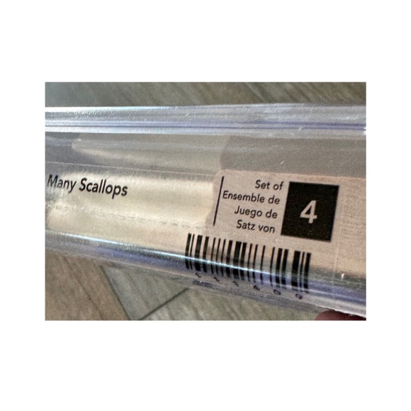 Stampin' Up! Many Scallops set of 4 Scalloped Baby, Birthday, Christmas Stamps - Picture 3 of 3